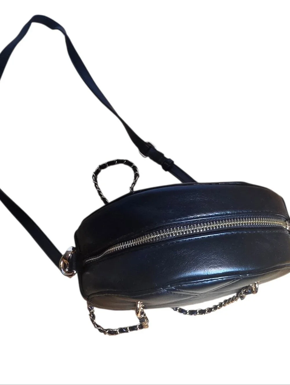 Round Purse Bag Black Gold Tone Hardware Vintafe Crossbody Handbag
